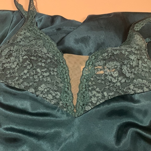 Vintage Victoria’s Secret slip camise size M- fair condition - Picture 11 of 17